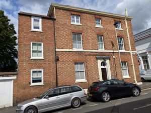 Photo 1- click for photo gallery